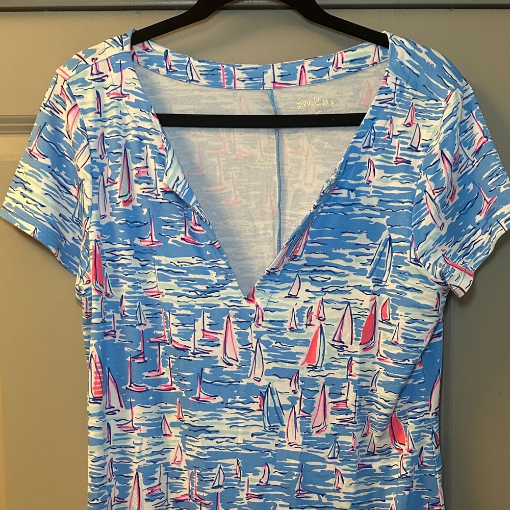 Lilly Pulitzer Blue and Pink Sailboat V-Neck Tee